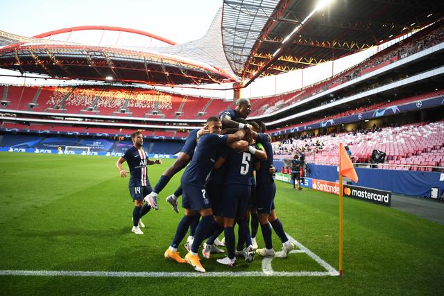 阿森纳3-0大胜里尔，萨卡助攻进球追平传奇记录